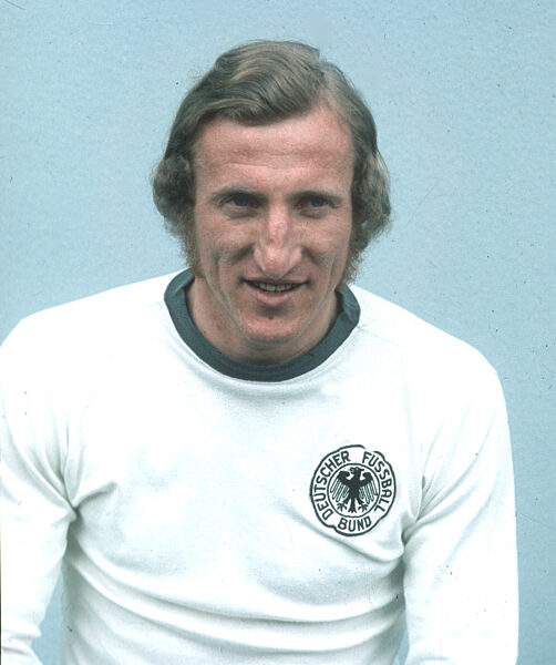 National player for the 1974 World Cup : Georg -Katsche- Schwarzenbeck