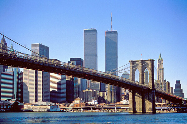 Brooklyn Bridge und Manhattan Skyline, 1992