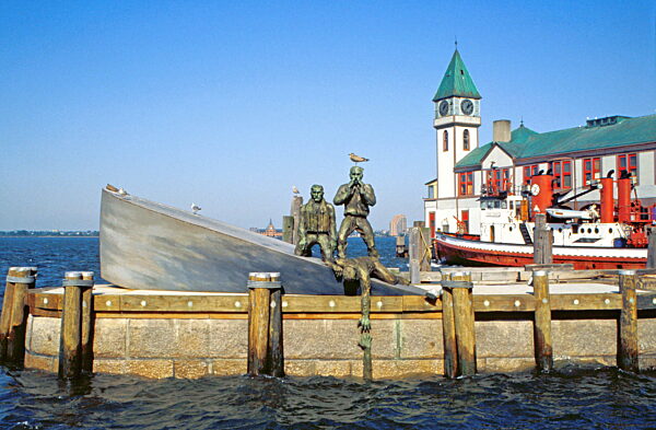 American Merchan Mariners' Memorial in New York, 1992