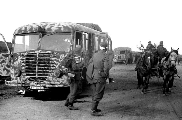 Deutsche Truppen auf dem Rückzug, Sommer 1944