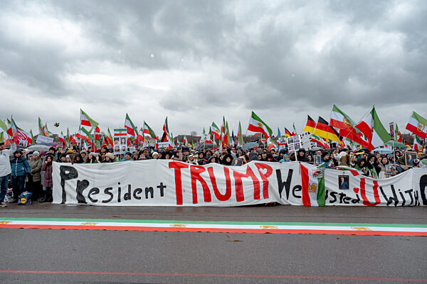 Iran Demo auf der Theresienwiese