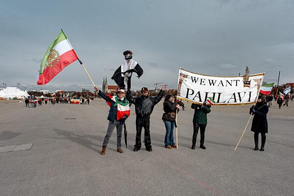 Iran Demo auf der Theresienwiese