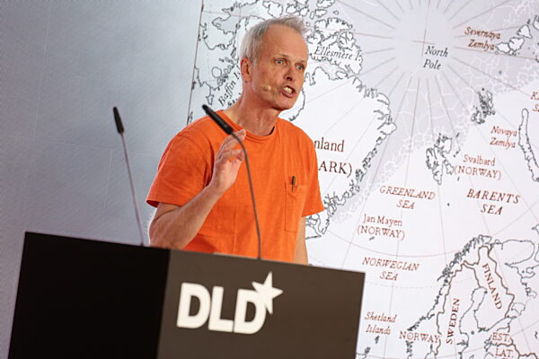 2028-01-07 - 35. Jahrestag: Erling Kagge erreicht als erster Mensch allein auf Skiern den Südpol Abenteuerlich: Der Norweger Erling Kagge erreicht 1993 als erster Mensch allein auf Skiern den Südpol.