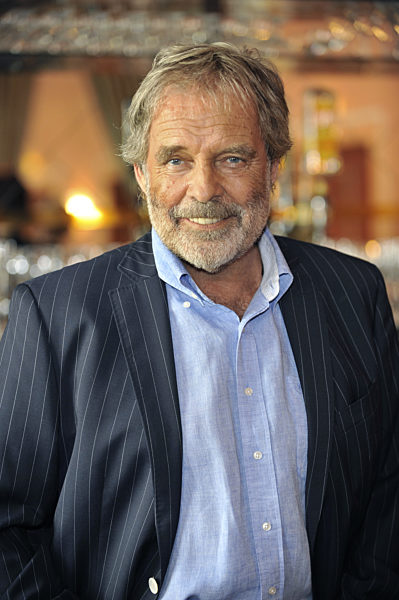 Der Schauspieler Thomas Fritsch lächelt am Donnerstag (27.08...