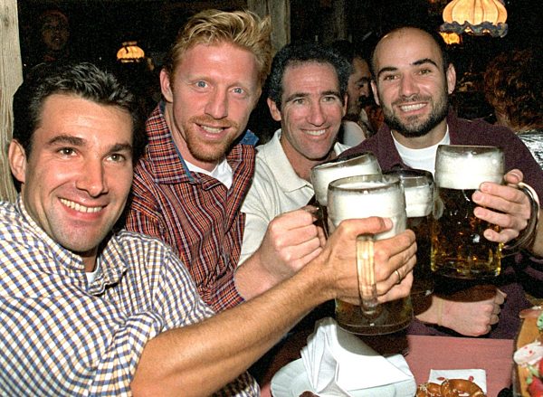 Prosit! - Tennis-Stars auf dem Oktoberfest