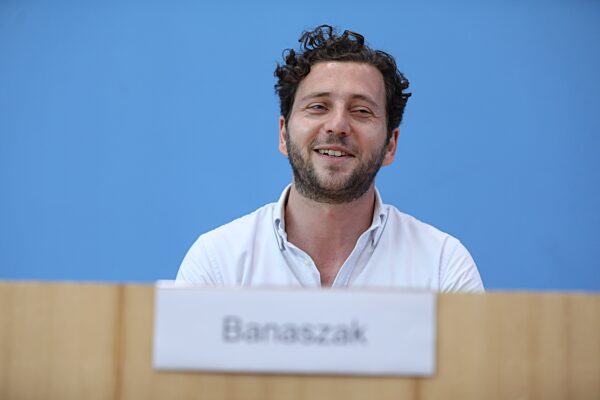 Felix Banaszak