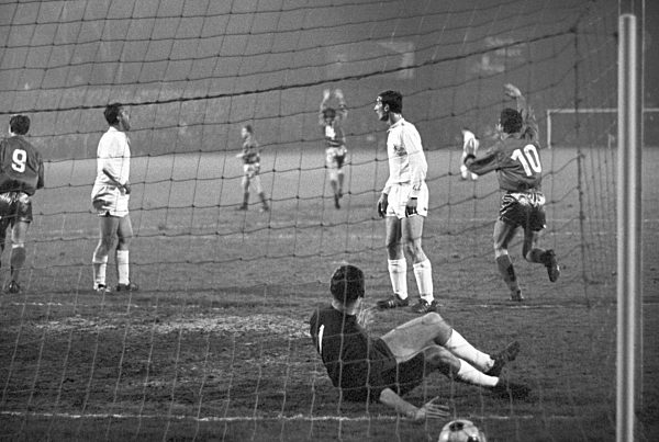 Soccer Bundesliga 1963/64 - FC Schalke 04 - TSV 1860 Munich 2:1