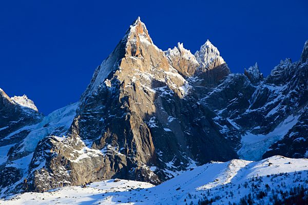 Aguilles, Aiguilles du Chamonix, Alps, afterglow, alpenglow, mountain, mountain panorama, mountains, massif, mountain panorama, Chamonix, cliff needle, cliff, France, French Alps, mountains, Haute-Savoie, needle, needles, panorama, rest, snow, winter, blue