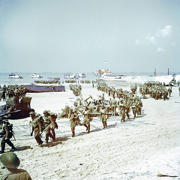 Operation, Overlord, Normandy, Canadian, Infantry, Juno Beach, Bernières-sur-Mer, D-Day, soldiers, ships, sea, World War II, Department Calvados, France, 1944