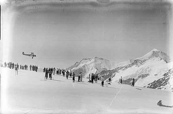 Switzerland, Europe, canton Bern, Bernese Oberland, Valais, Aletsch glacier, airplane, double-decker, Jungfraustafette, in 1939, glacier, sport, Jungfraujoch, ski, historical, black and white, tourism