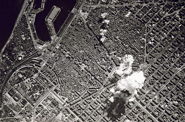 WW II, historical, war, world war, second world war, Spain, bombardment, bombing, Barcelona, Franco, air force, March, 1938, bombs, Aviazione Legionaria, Spanish, civil war, bomb terror,