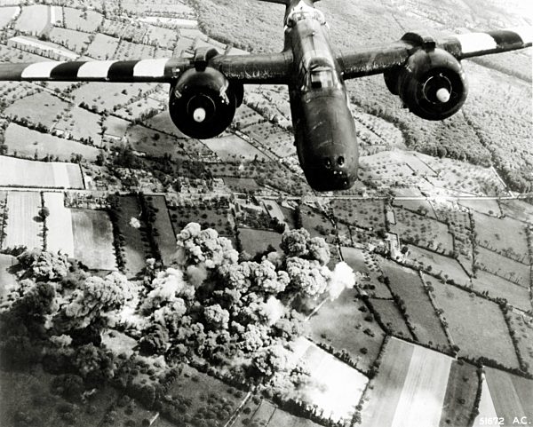 WW II, historical, war, world war, second world war, operation Overlord, Overlord, invasion, aerial, twin engine, US, bombers, A-20 G, Havoc Douglas, June, 1944, airplane, bombardment, bombing, smoke, Le Molay-Littry, Balleroy, Normandy, France, Europe, al