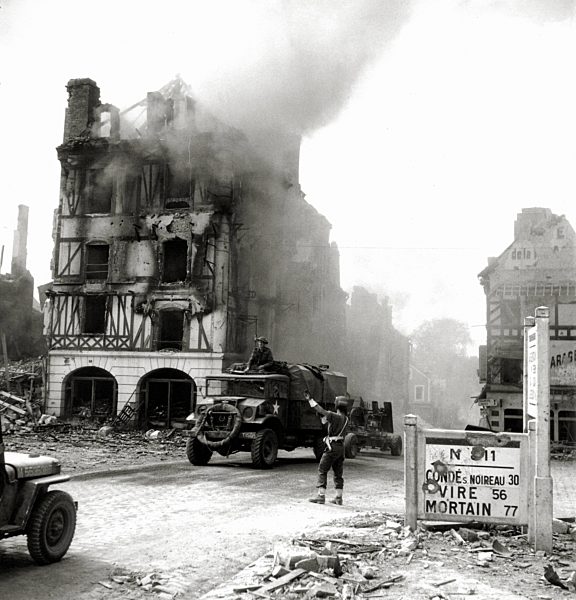 WW II, historical, war, world war, second world war, operation Overlord, Overlord, invasion, Canadian, MP, traffic, Place Saint Gervais, soldier, August, 1944, building, construction, TRUCK see, Falaise, Normandy, France, Europe, allies, Allied Forces, D-D