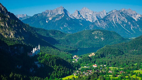 Castle, Neuschwanstein, Hohenschwangau, Füssen, Ostallgäu, Allgäu, Bavaria...