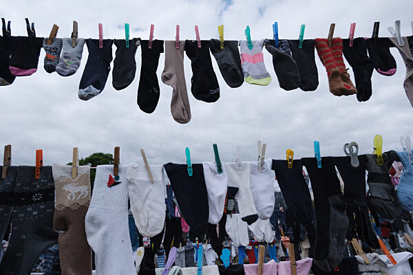 Weltrekordversuch: Längste Wäscheleine mit meisten Sockenpaaren