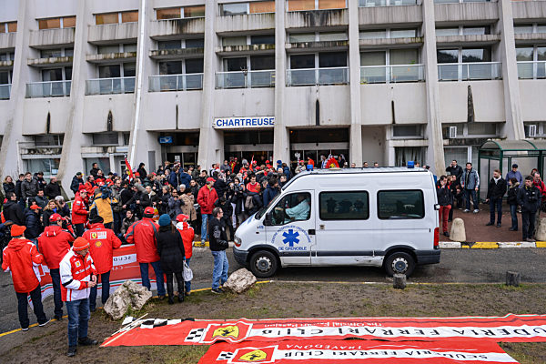 Schumacher nach Skiunfall im künstlichen Koma