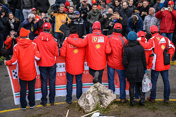 Schumacher nach Skiunfall im künstlichen Koma