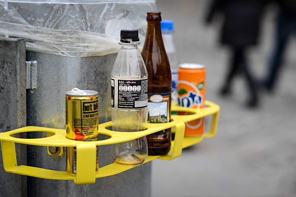 Pfandringe an Mülleimern