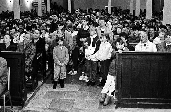 DDR - Wendezeit - Friedensgebet in Colditz