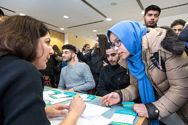Ausbildungsmesse fuer Fluechtlinge