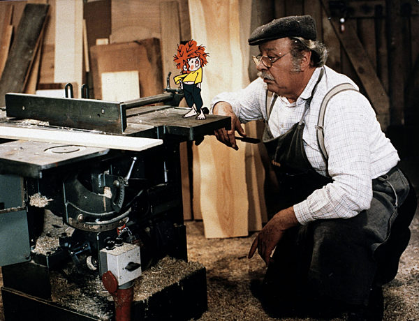 MEISTER EDER UND SEIN PUMUCKL