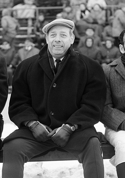 Offenbachs Trainer Kuno Kloetzer beim Spiel MSV Duisburg gegen Kickers Offenbach, Bundesliga, Saison 1970/1971