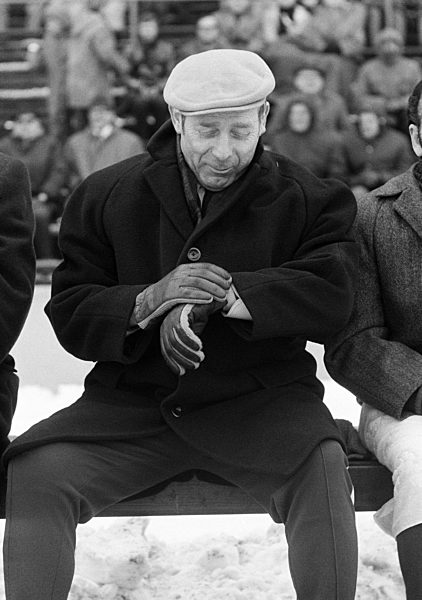 Offenbachs Trainer Kuno Kloetzer beim Spiel MSV Duisburg gegen Kickers Offenbach, Bundesliga, Saison 1970/1971