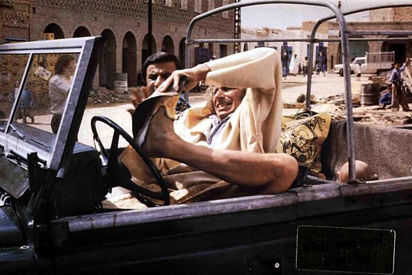 Zwei Kamele Auf Einem Pferd