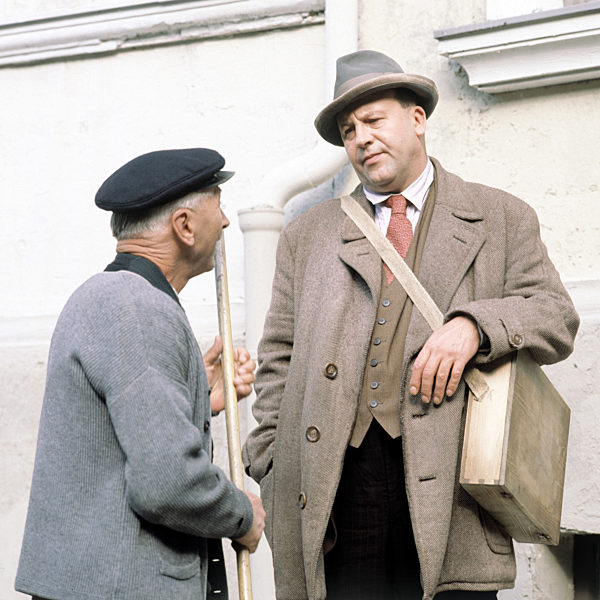 BERLIN ALEXANDERPLATZ Folge 8: Die Sonne wärmt die Haut, die sie manchmal verbrennt