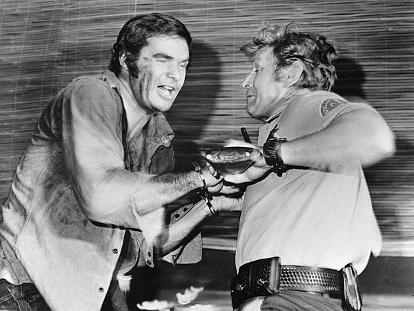 DER TIGER HETZT DIE MEUTE  (White Lightning)