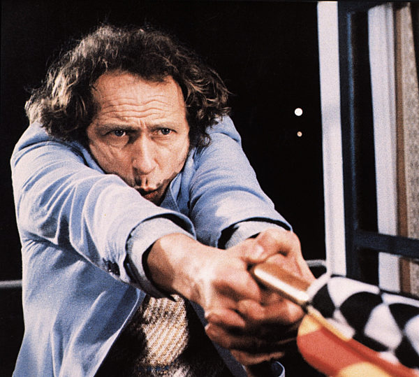 DER REGENSCHIRMMÖRDER (Le Coup Du Parapluie)