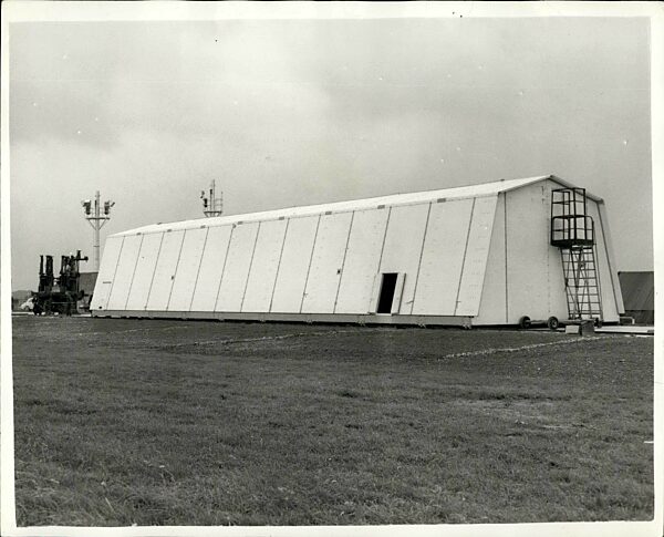 Bomben / Gewehre / Waffen