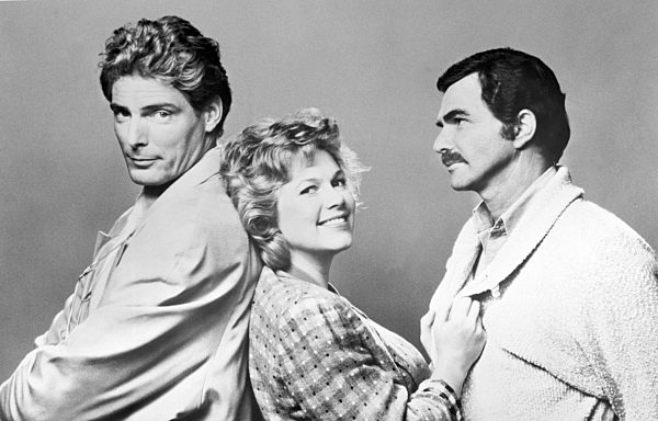 SWITCHING CHANNELS - EINE FRAU STEHT IHREN MANN Switching Channels