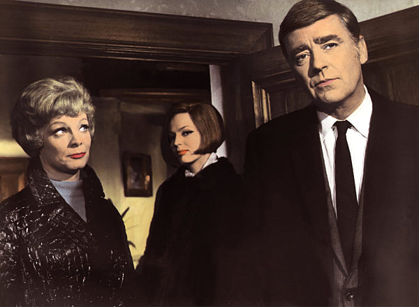 Geheimnisse in goldenen Nylons