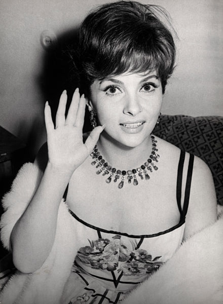 GINA LOLLOBRIGIDA (1950s) BOX?||rights=RM