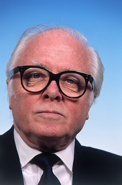 English Director and Actor Sir RICHARD ATTENBOROUGH (ca. 1992)?||rights=RM