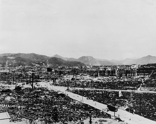 WW2, Zweiter Weltkrieg: Hiroshima after the bomb