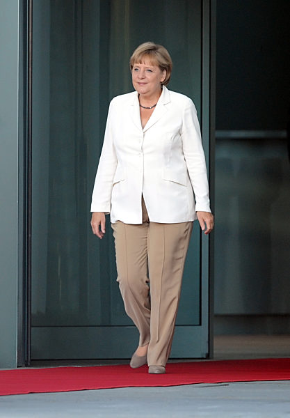 Merkel empfängt Hollande