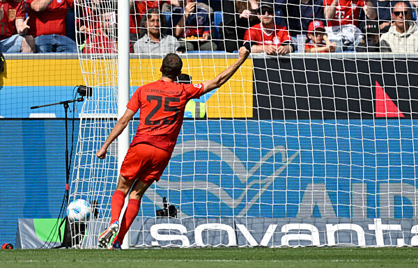 TSG 1899 Hoffenheim vs FC Bayern Muenchen FCB