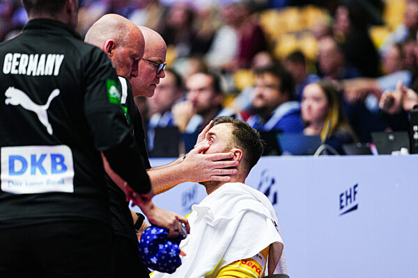 DEN, Deutschland vs. Oesterreich, Handball, EHF Europameisterschaft 2026, Gruppe A, Spieltag 1, 15.01.2026