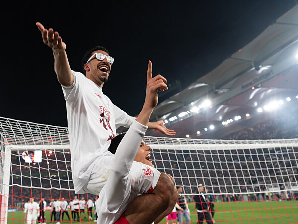 GER, Stuttgart vs. Freiburg, Fussball, Herren, DFB-Pokal [German Cup], Halbfinale, Spielzeit 2025/2026, 23.04.2026