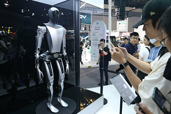 Tesla Optimus Humanoid Robot at The 2023 WAIC in Shanghai