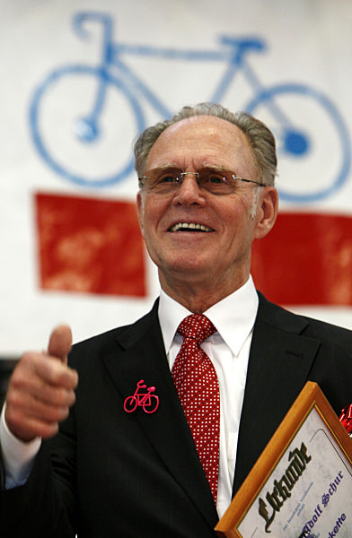 Gustav-Adolf Schur, von allen nur "Täve genannt, steht am Samstag (25.02...