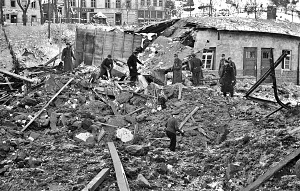 II. WK - Luftangriff auf die Eifel 1945