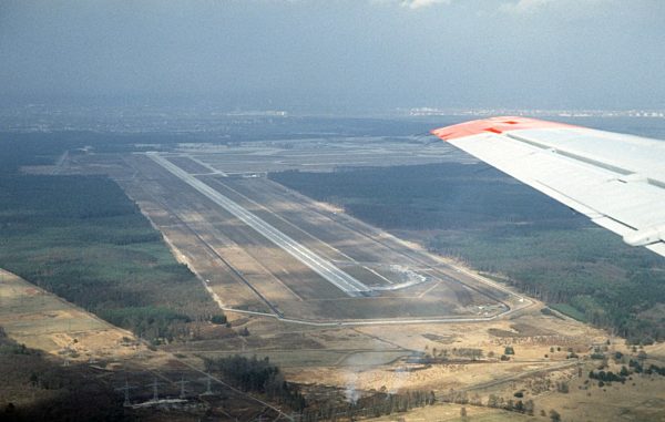 Frankfurter Flughafen - Startbahn 18 West