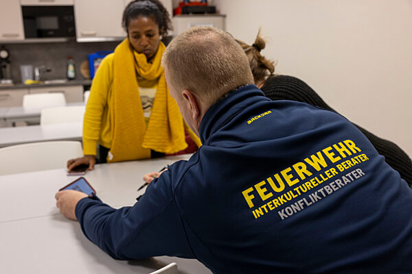 Flüchtlinge als Notfallhelfer