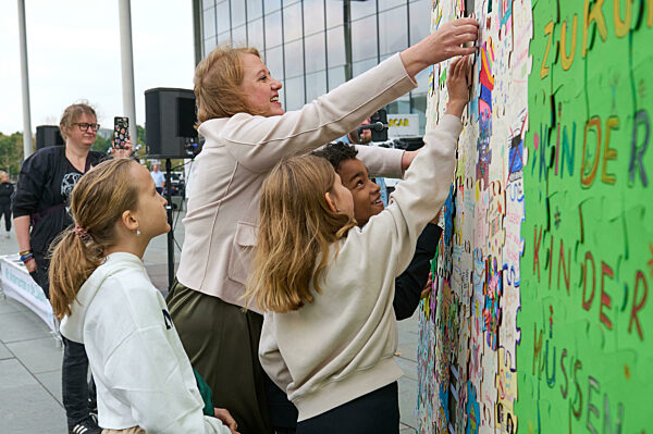 Puzzeln fuer Kinderrechte