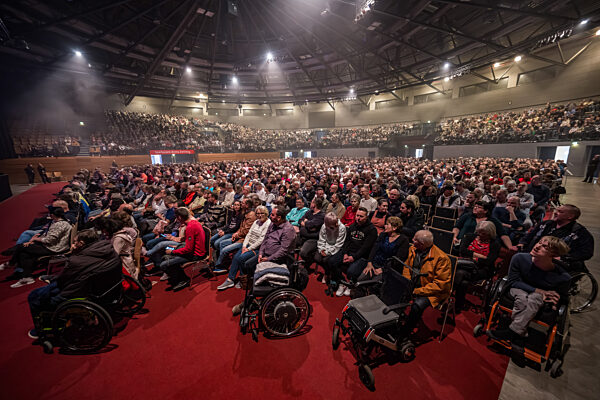 Paul Panzer gastiert mit seinem neuen Programm "Schöne neue Welt" in der Sparkassen-Arena Zwickau