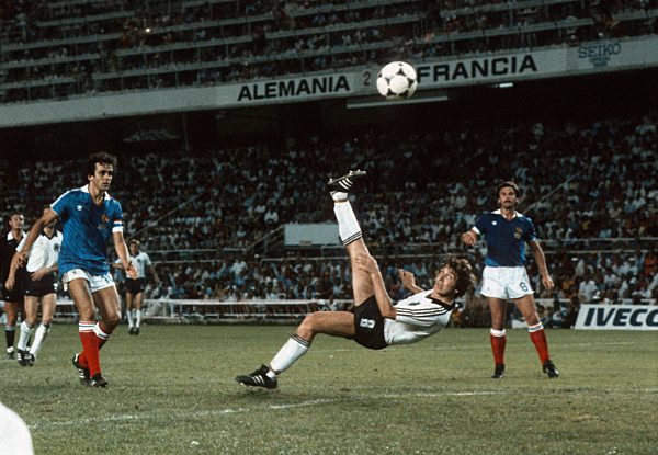 Fußball-WM 1982 - Fischers Fallrückzieher gegen Frankreich