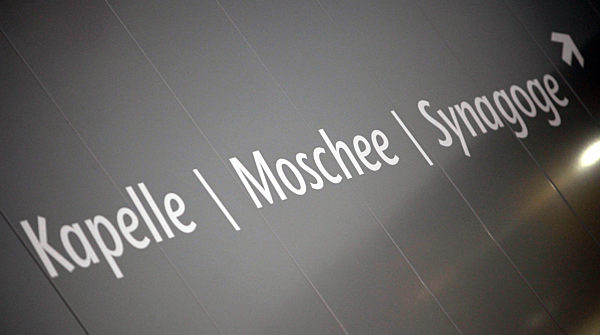 Flughafen Frankfurt - Kapelle Moschee Synagoge